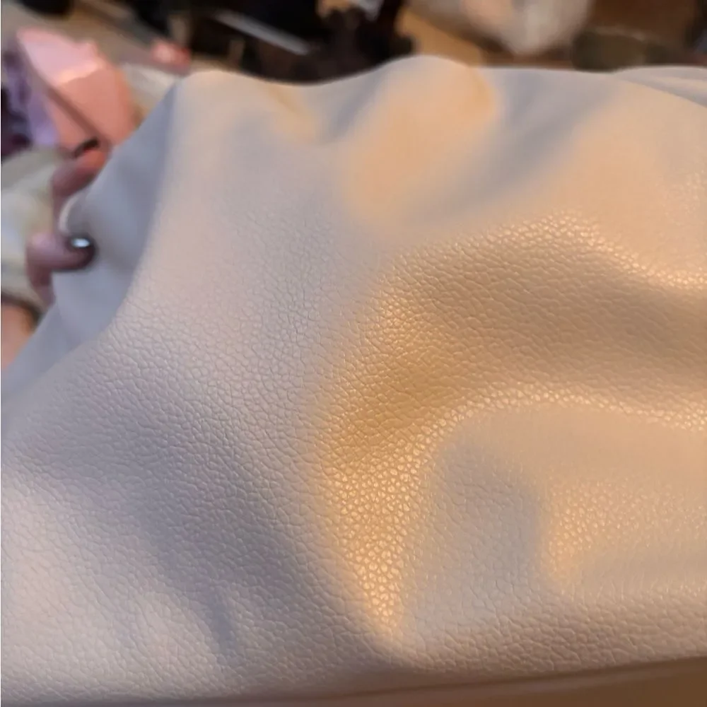 Cream Cosmetic Bag with Smooth Finish